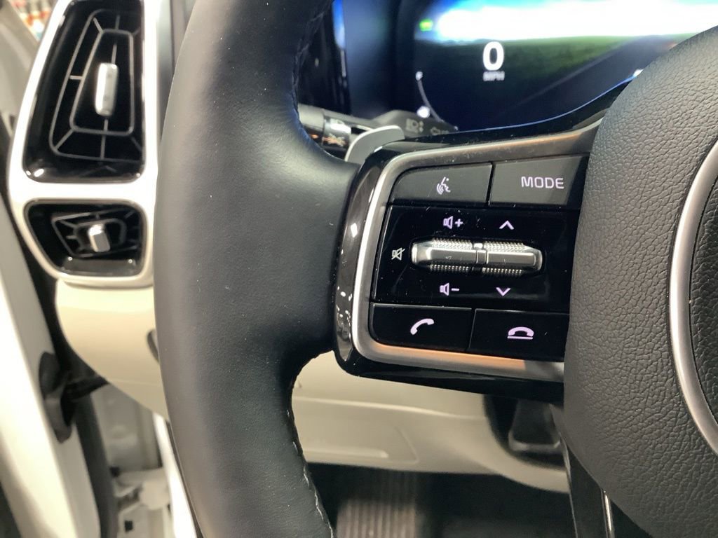 Certified 2023 Kia Sorento SX Prestige image 13