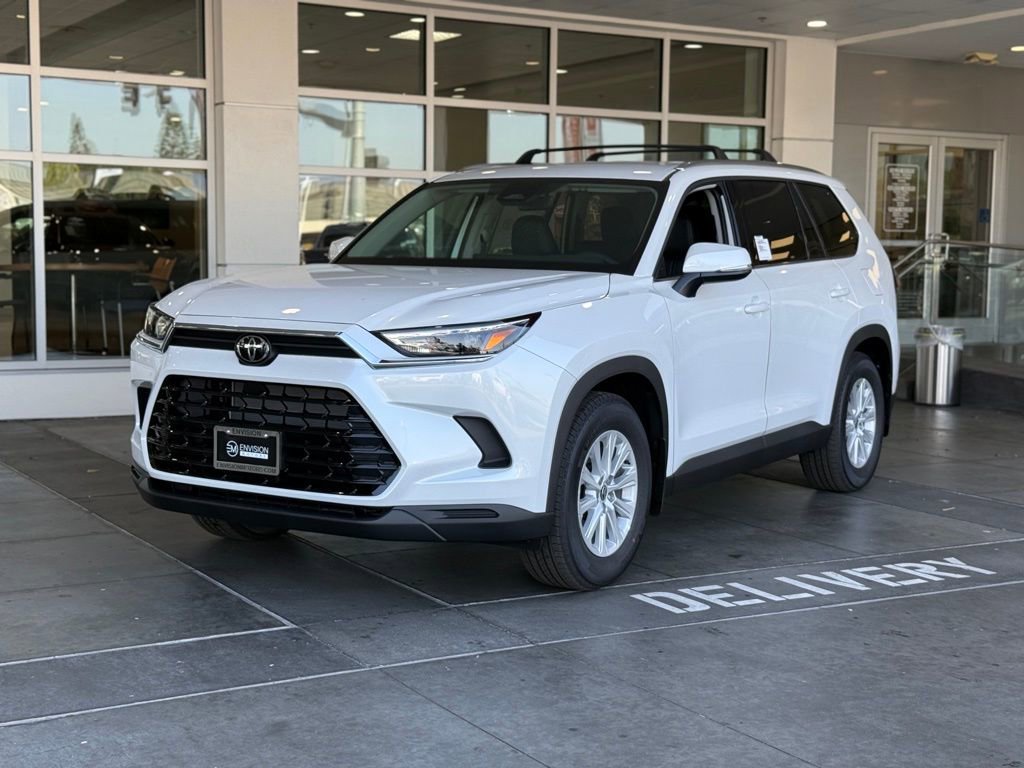 New 2026 Toyota Grand Highlander XLE image 2