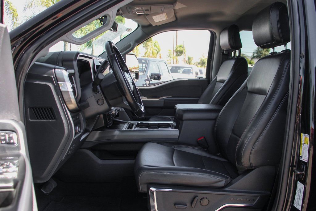 Used 2023 Ford F250 Lariat w/ Black Appearance Package image 19