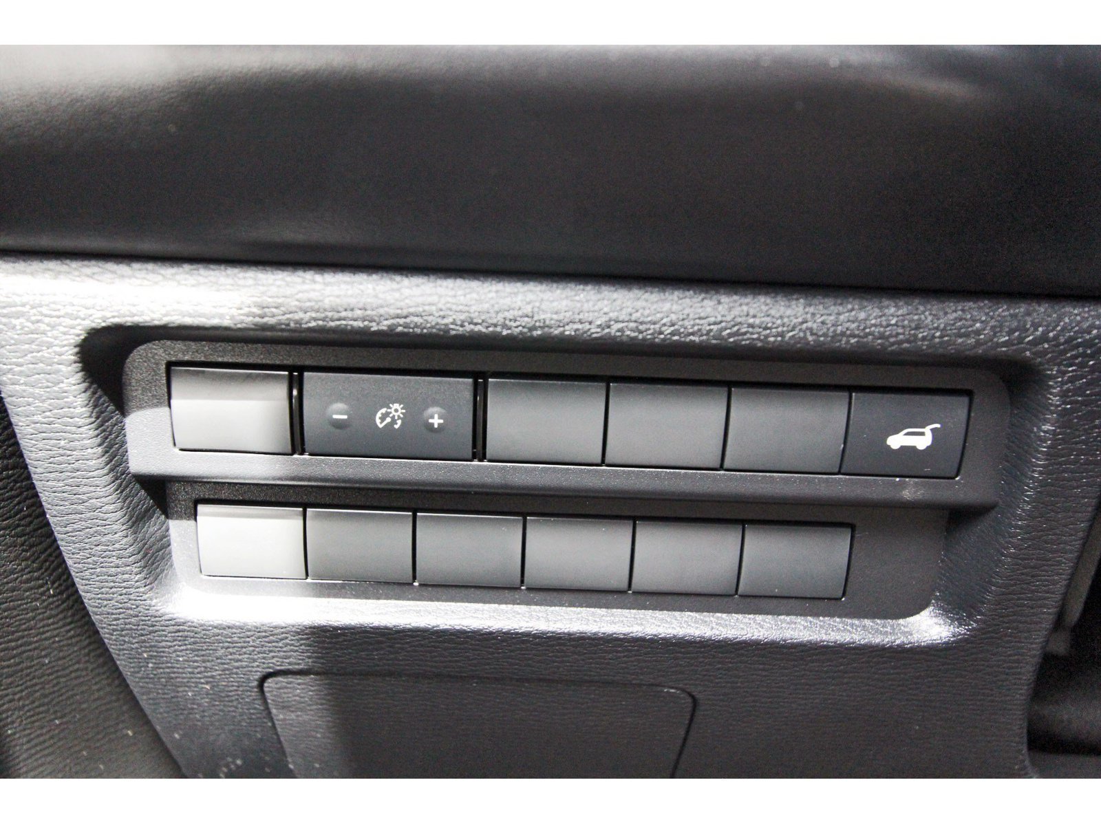 Used 2025 Mitsubishi Outlander SE FWD image 23