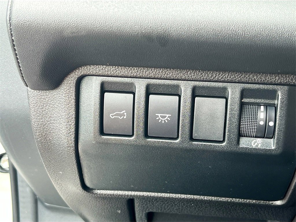 Used 2023 Subaru Ascent Touring image 10