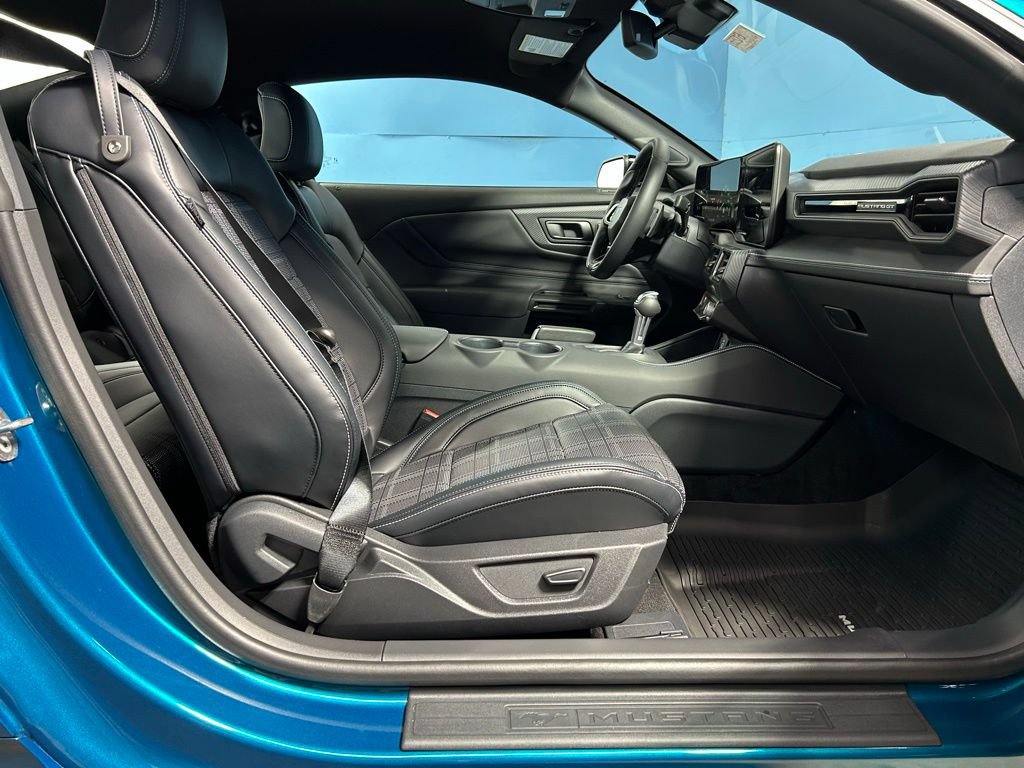 New 2026 Ford Mustang GT Premium w/ GT Performance Package RWD image 35