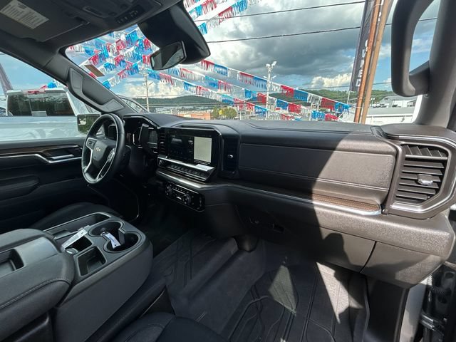 Used 2024 Chevrolet Silverado 1500 LT w/ Protection Package AWD/4WD image 18