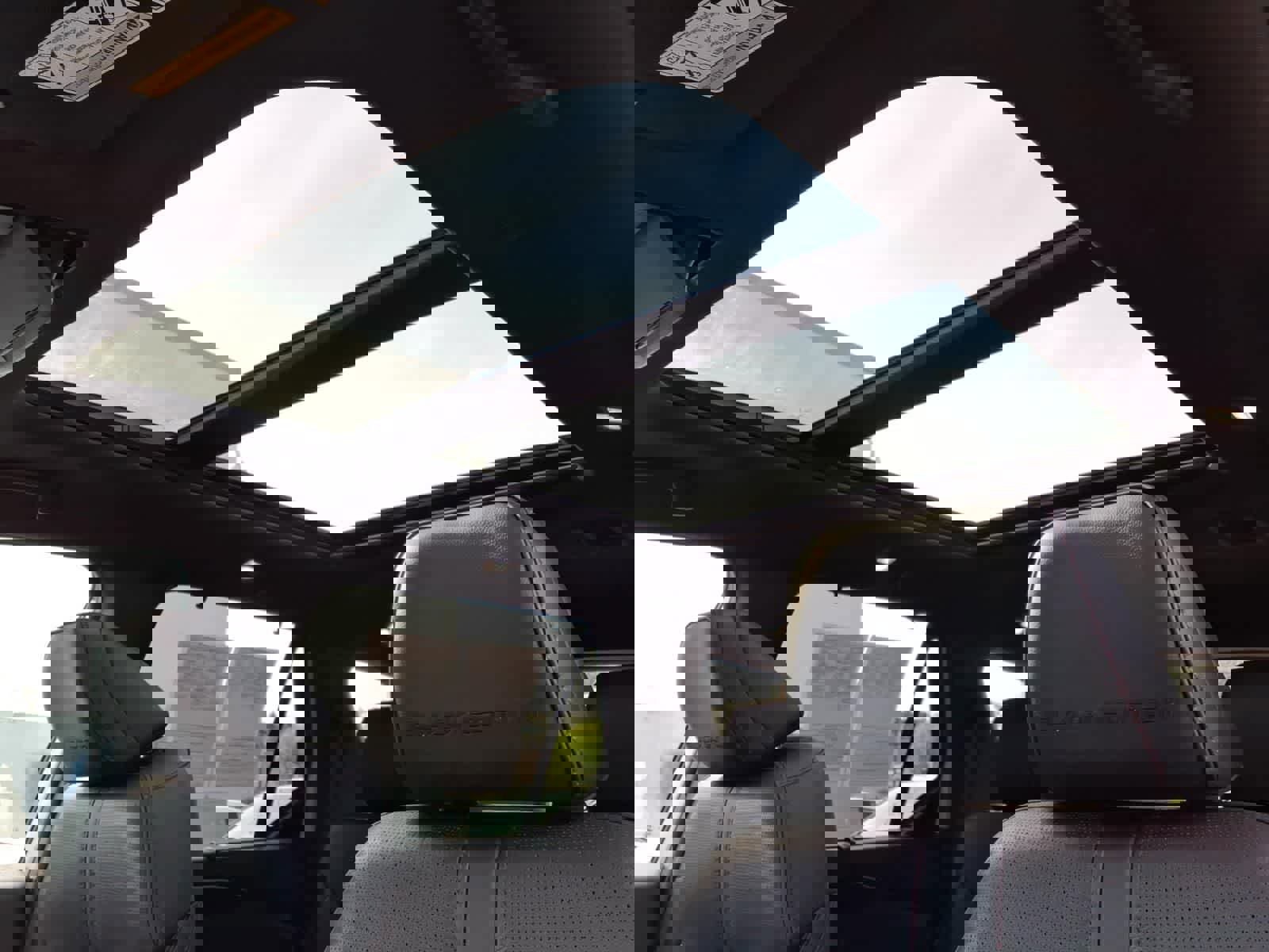 Certified 2025 Honda Pilot Black Edition image 15