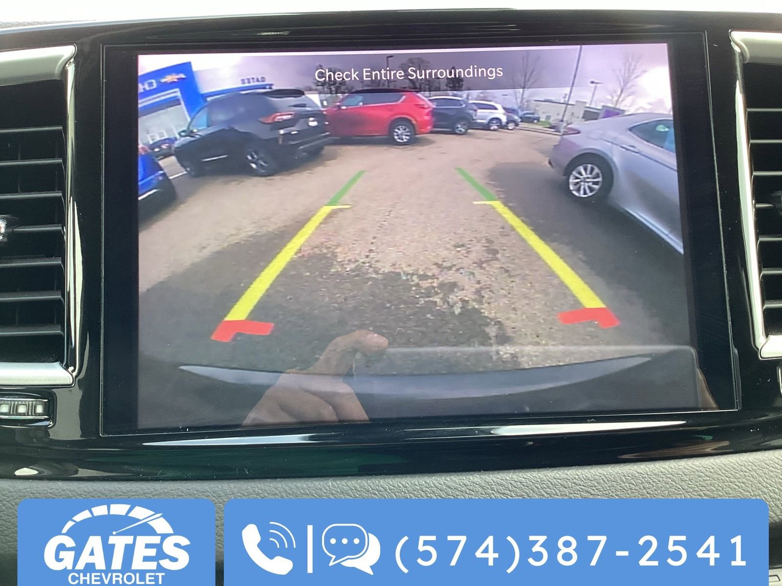 Used 2024 Chrysler Pacifica Touring-L image 22