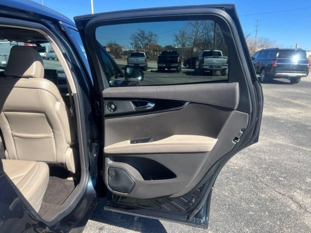 Used 2022 Lincoln Nautilus Reserve w/ Equipment Group 201A AWD/4WD image 17