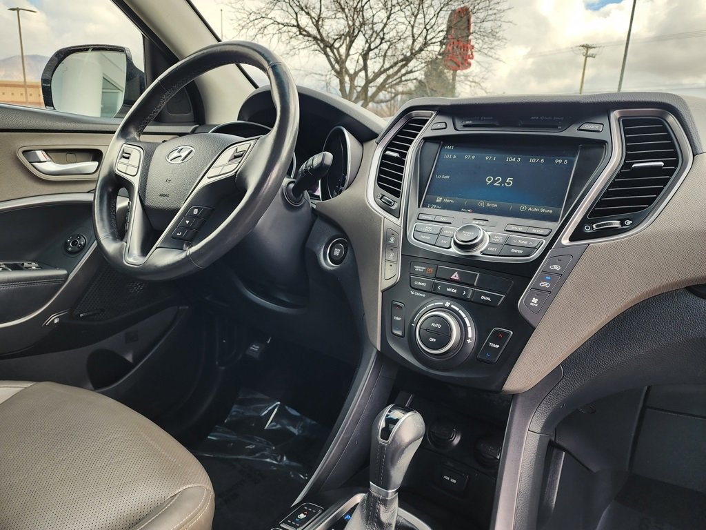 Used 2016 Hyundai Santa Fe SE w/ Option Group 03 image 21