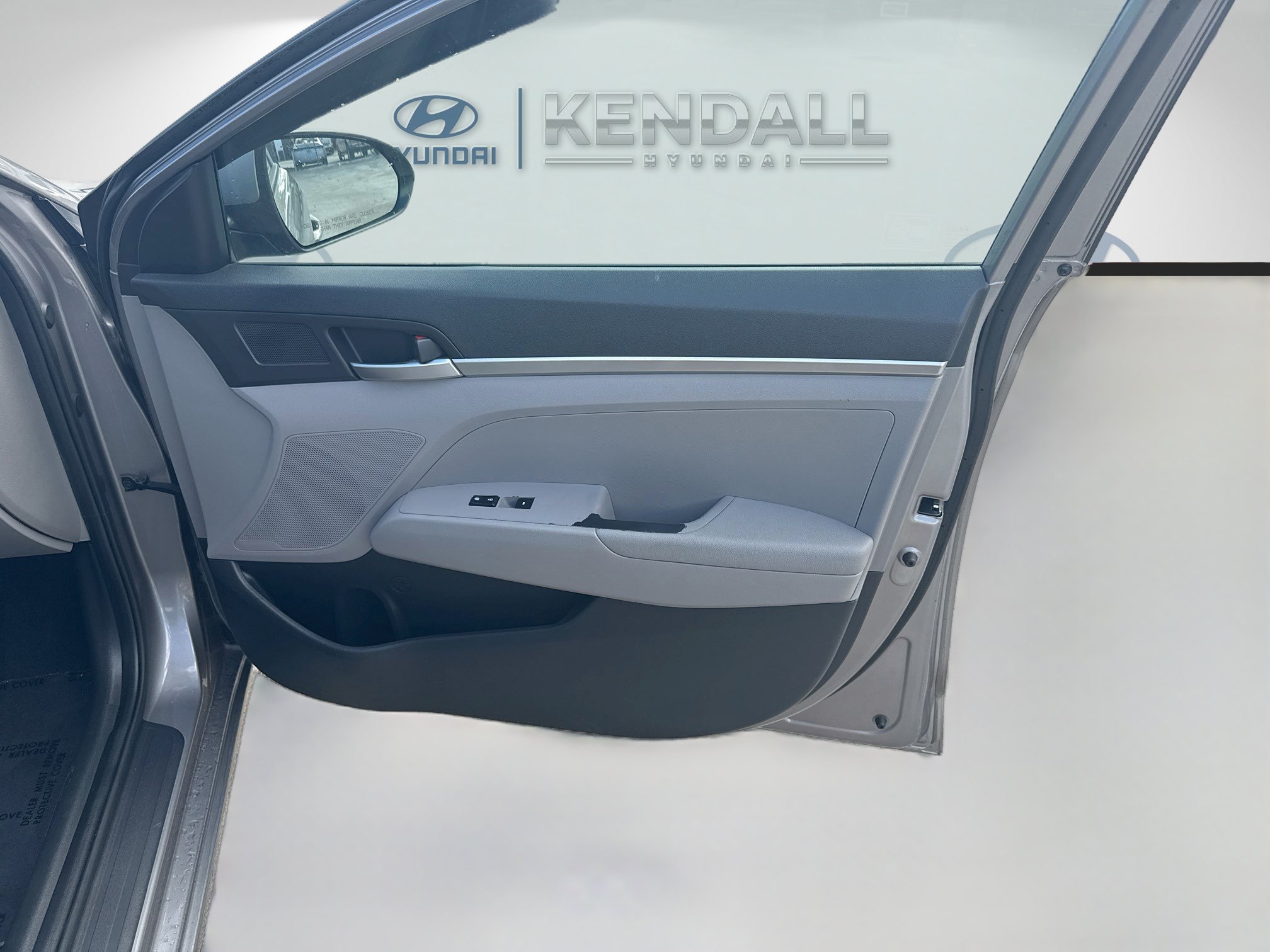 Used 2020 Hyundai Elantra SE FWD image 30