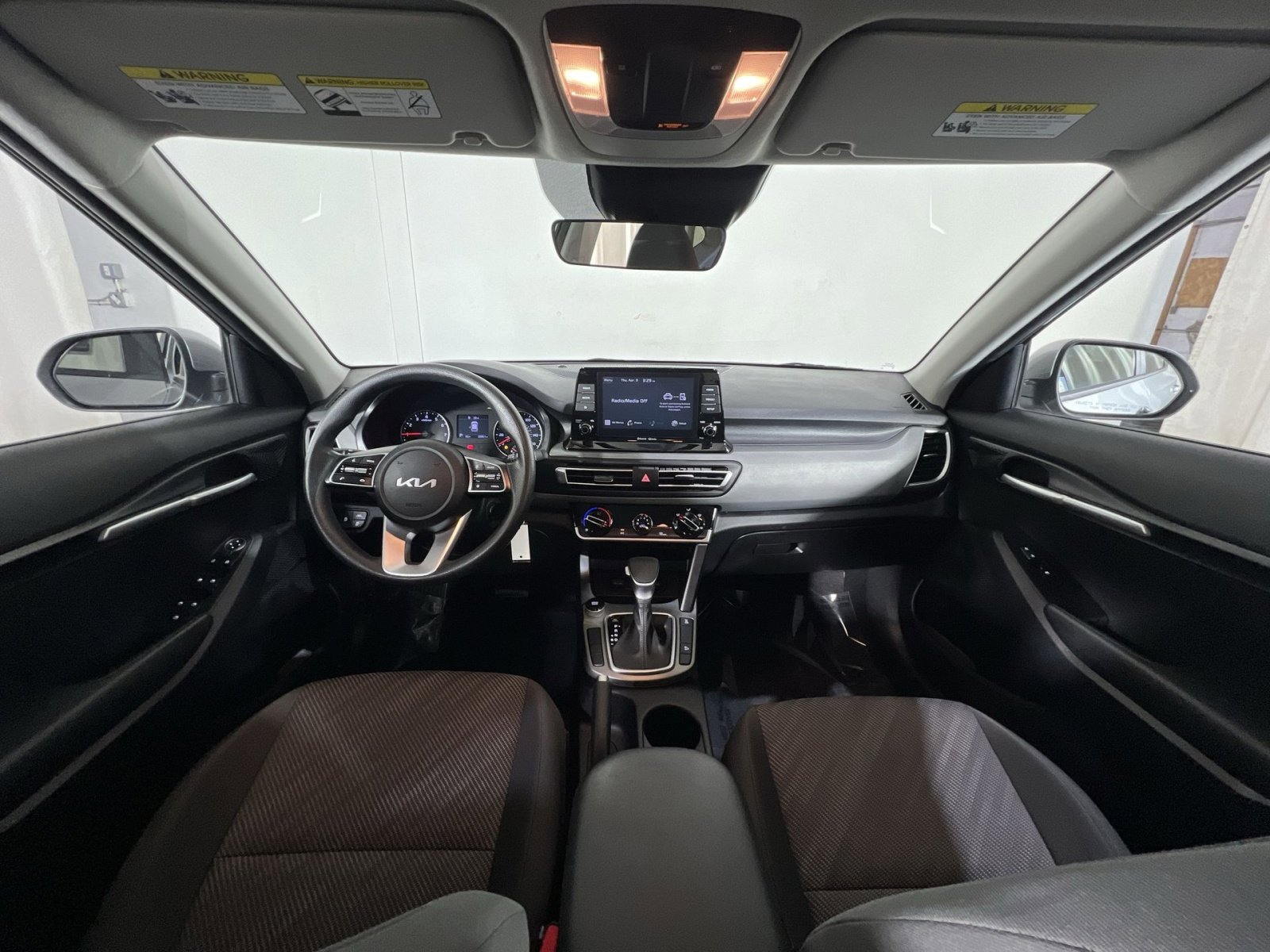 Used 2023 Kia Seltos LX image 34