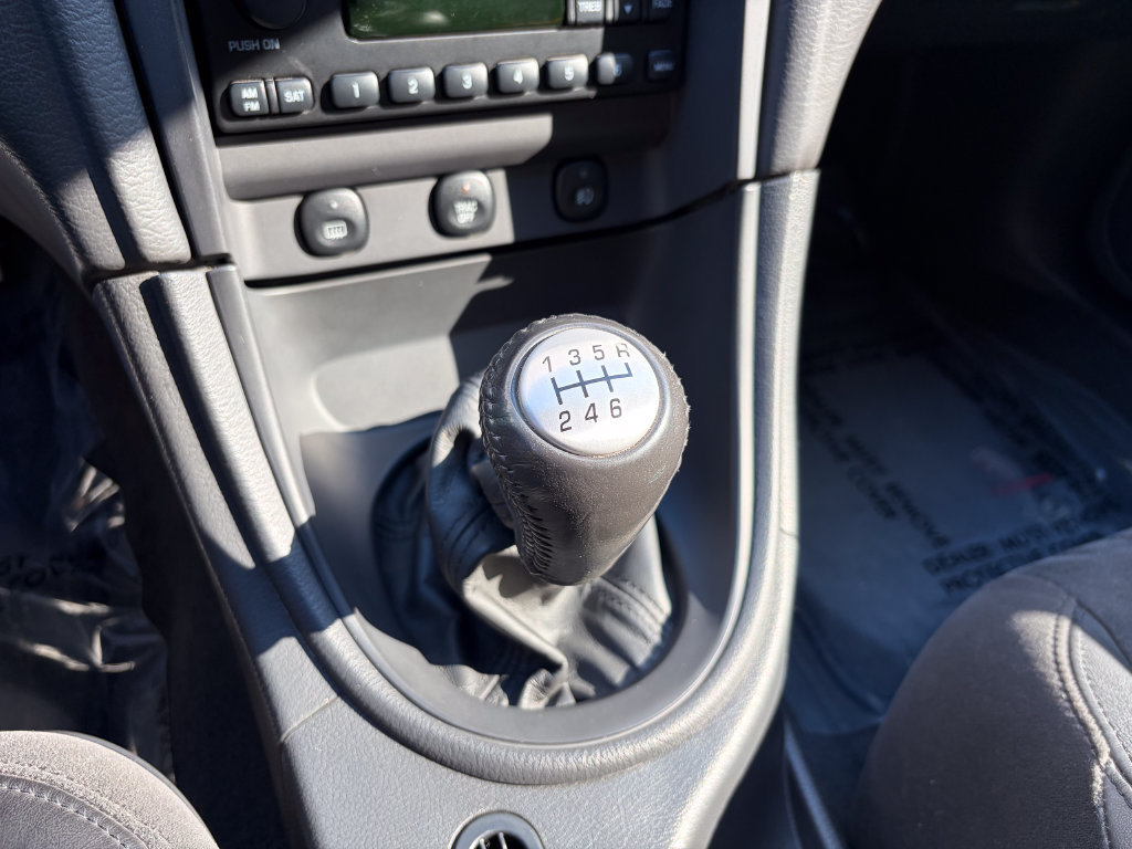 Used 2004 Ford Mustang Cobra RWD image 30
