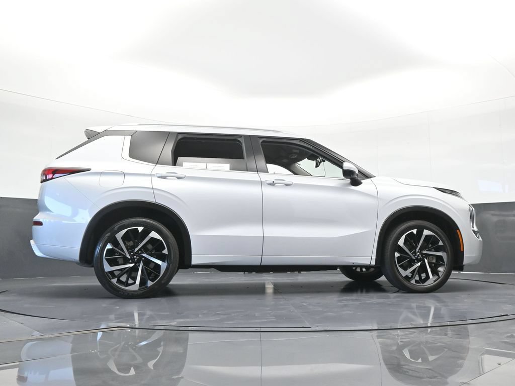 Used 2024 Mitsubishi Outlander SEL FWD image 65