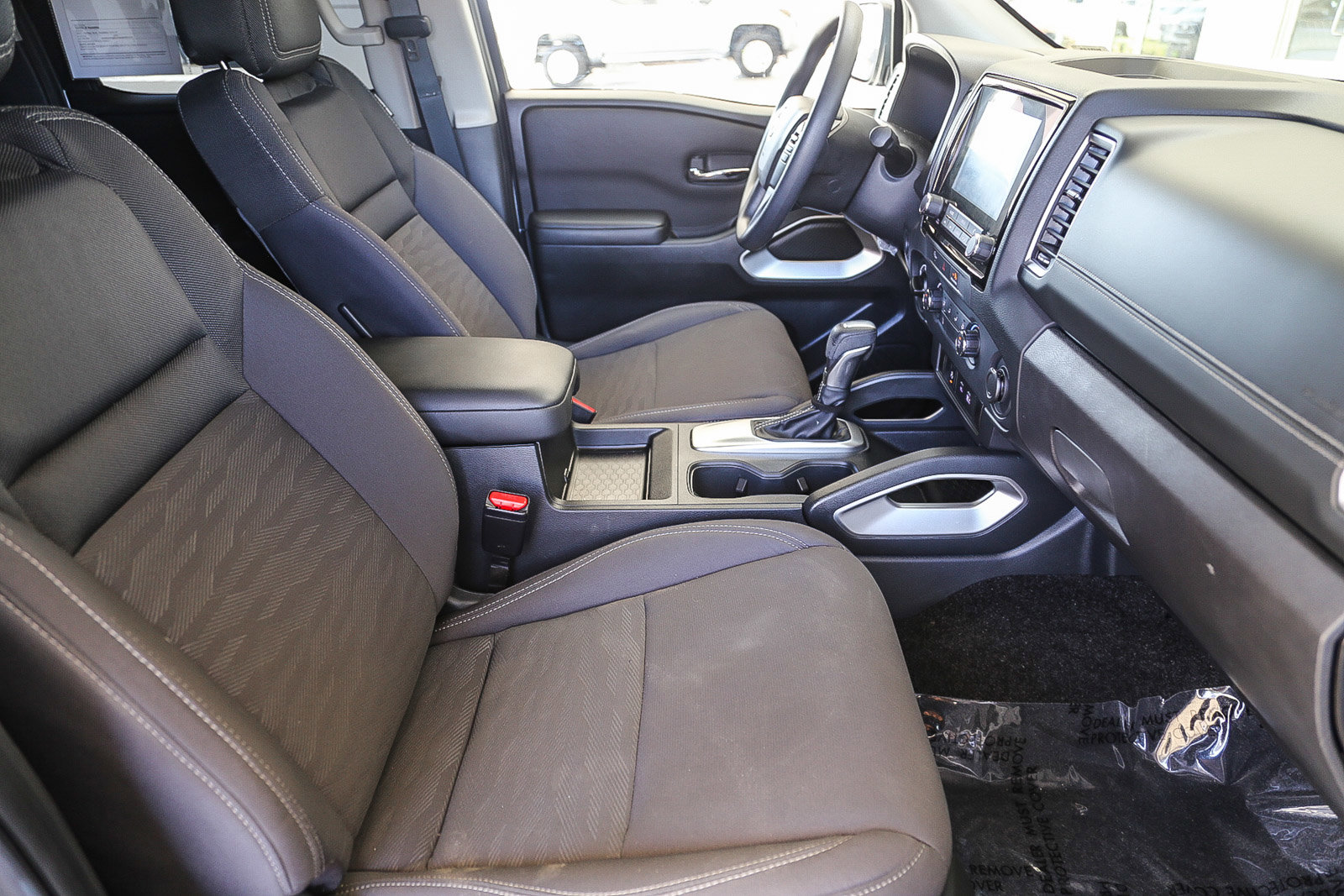 Used 2023 Nissan Frontier SV w/ Technology Package image 16