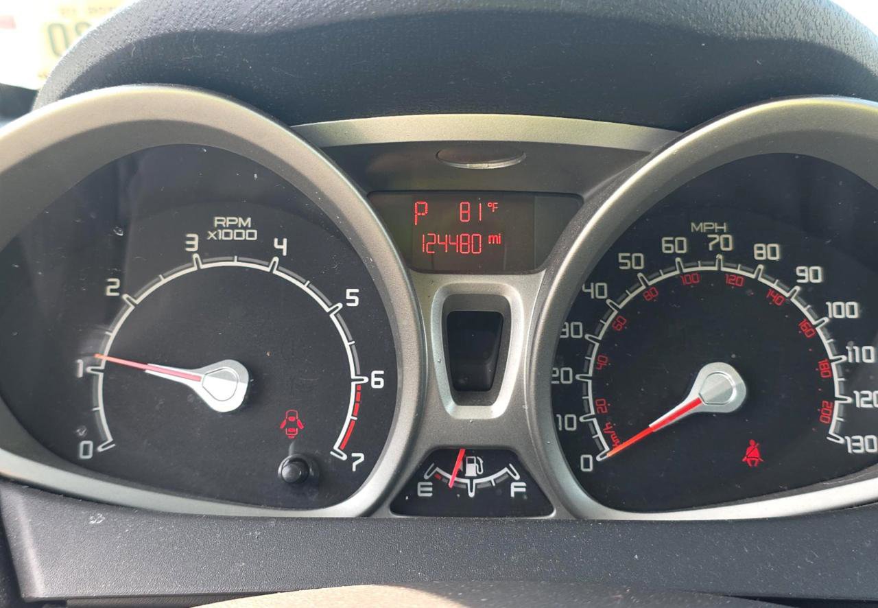 Used 2011 Ford Fiesta SEL image 15