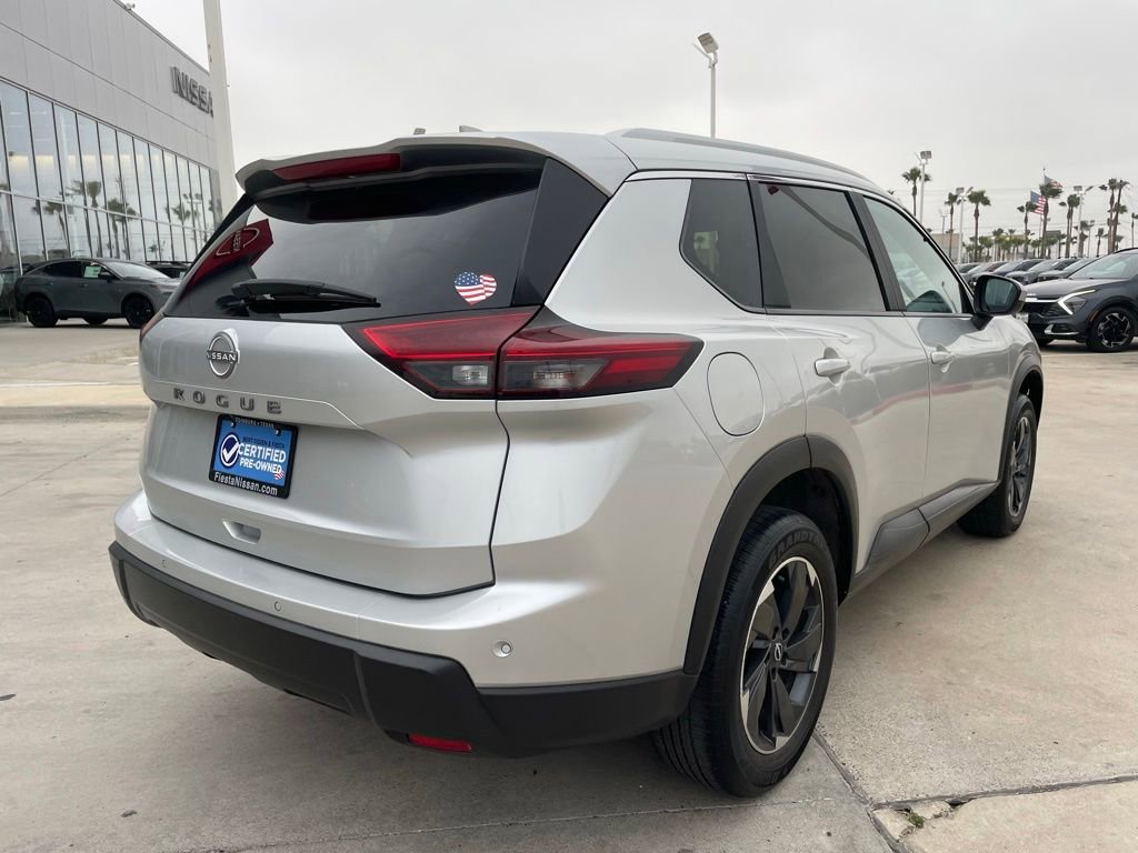 Certified 2025 Nissan Rogue SV w/ SV Premium Package FWD image 3