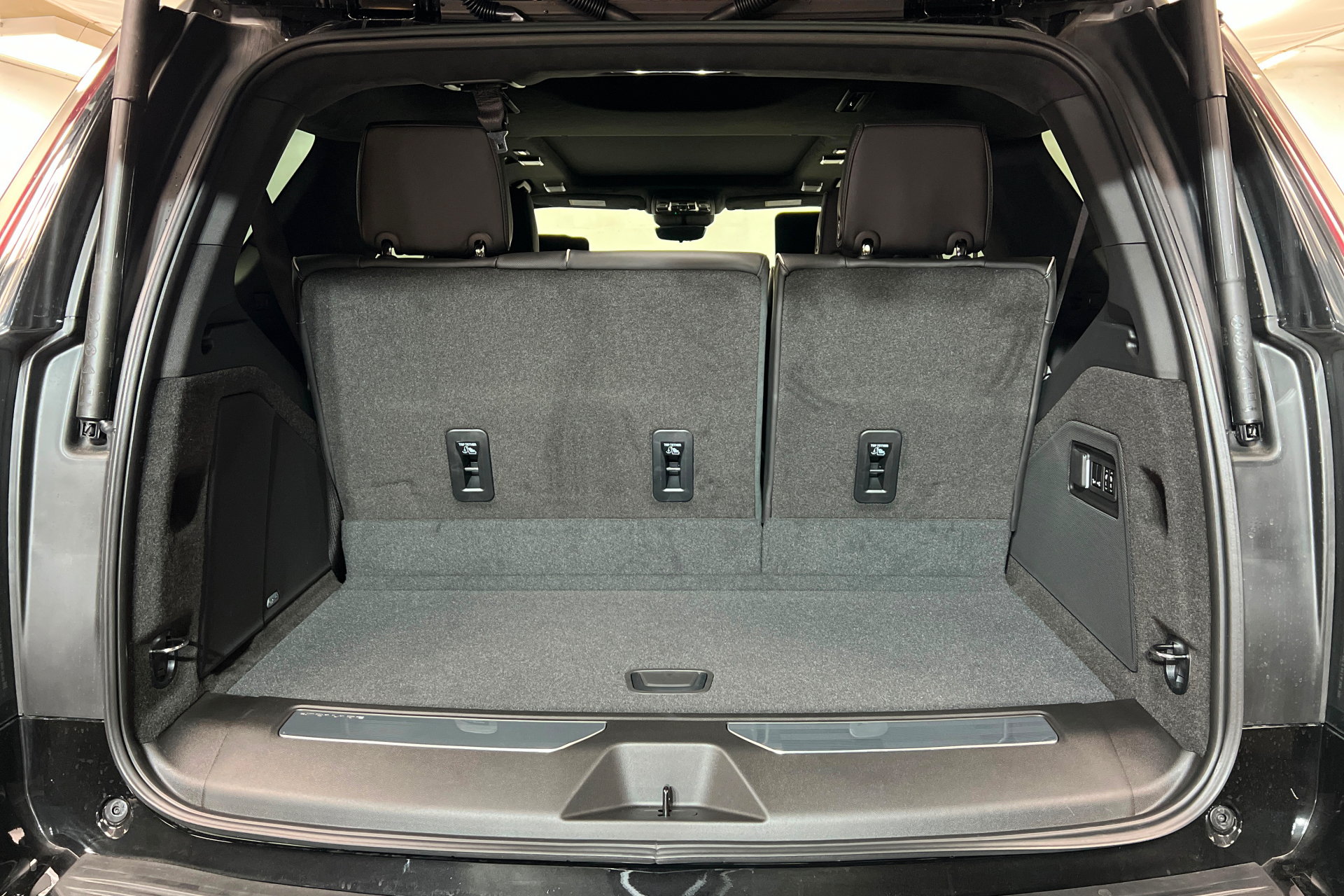 New 2026 Cadillac Escalade Platinum Sport AWD/4WD image 24