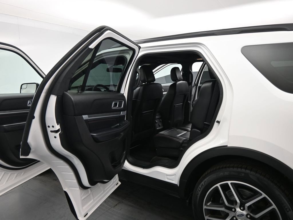 Certified 2018 Ford Explorer Sport image 21