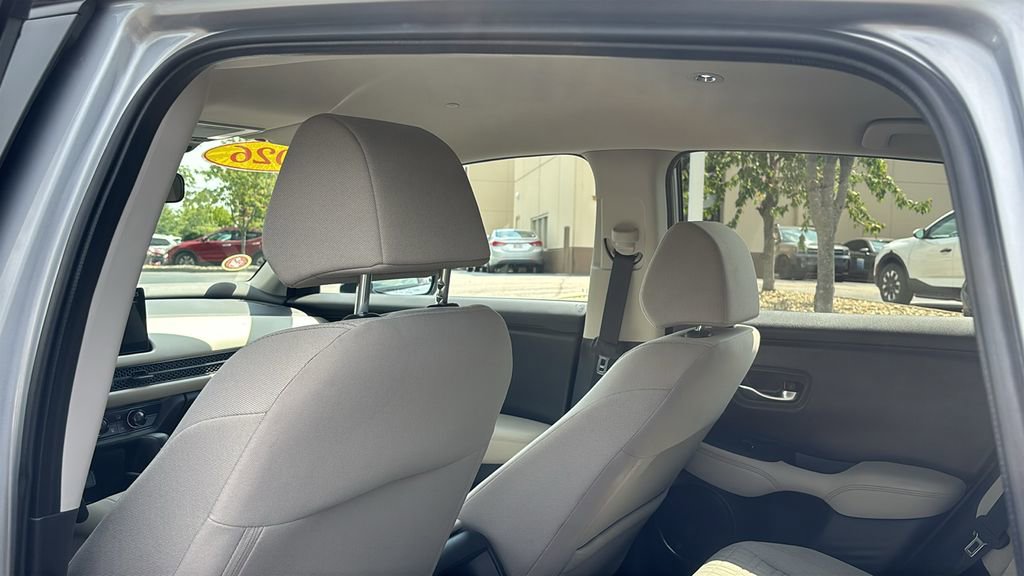 Certified 2026 Honda HR-V LX image 31