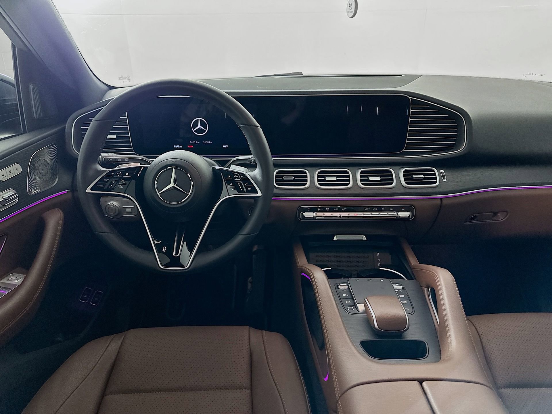 Used 2025 Mercedes-Benz GLE 450e 4MATIC image 25