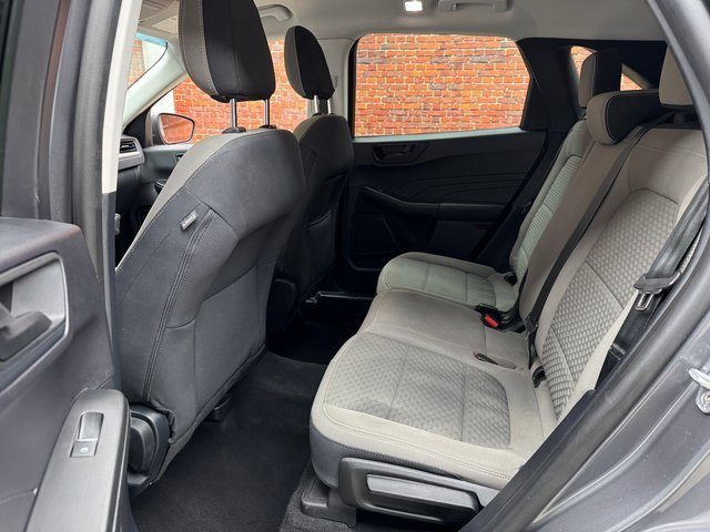 Used 2022 Ford Escape SE image 23