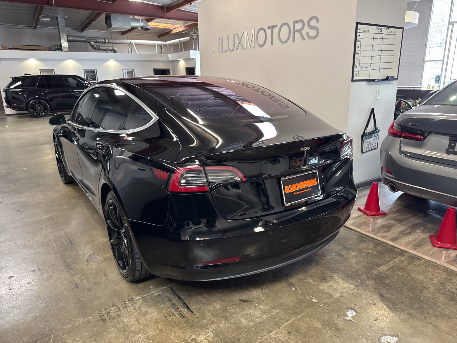 Used 2018 Tesla Model 3 Long Range image 15