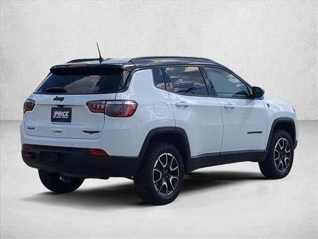Used 2025 Jeep Compass Trailhawk w/ Trailer Tow Group image 5