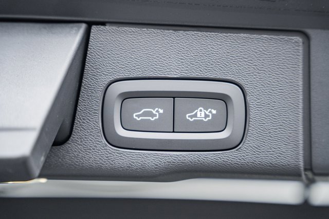 New 2026 Volvo XC60 B5 Ultra w/ Protection Package Premier image 10