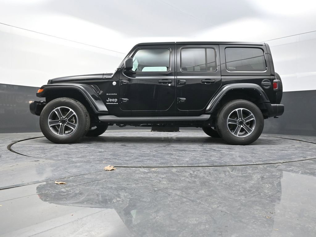 Used 2023 Jeep Wrangler Sahara w/ Cold Weather Group image 26