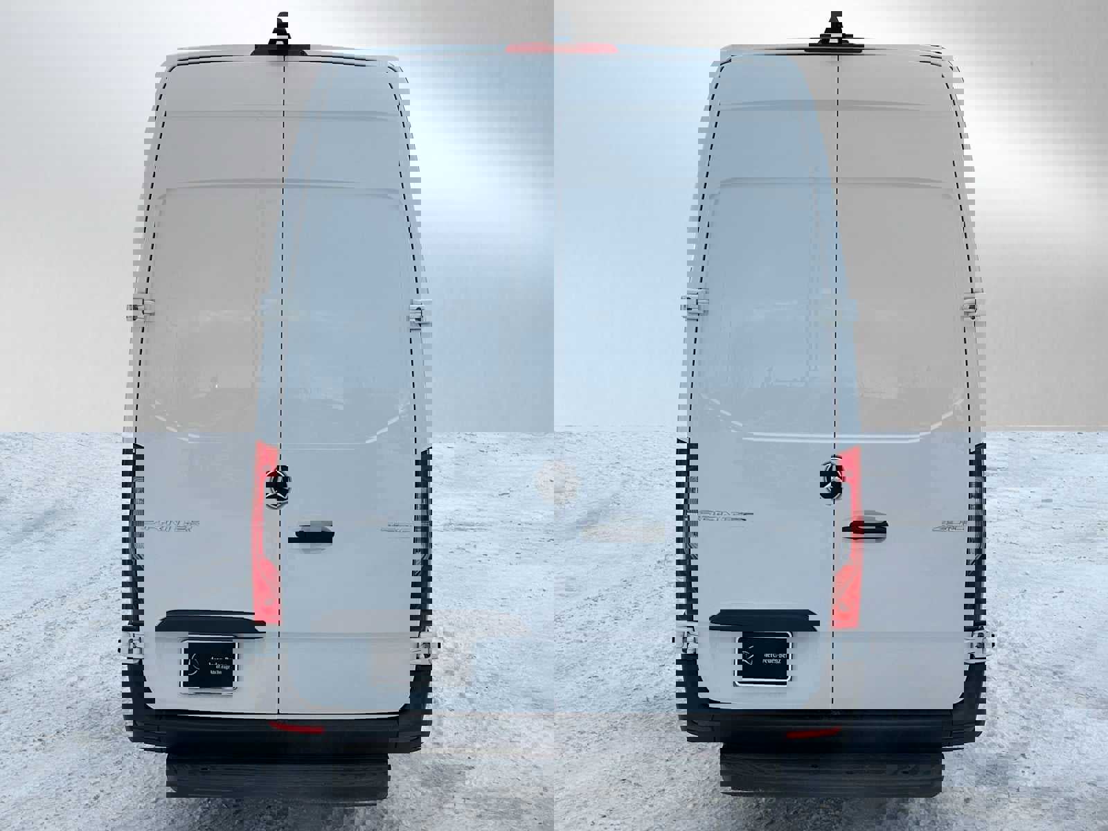 Used 2023 Mercedes-Benz Sprinter 2500 image 4