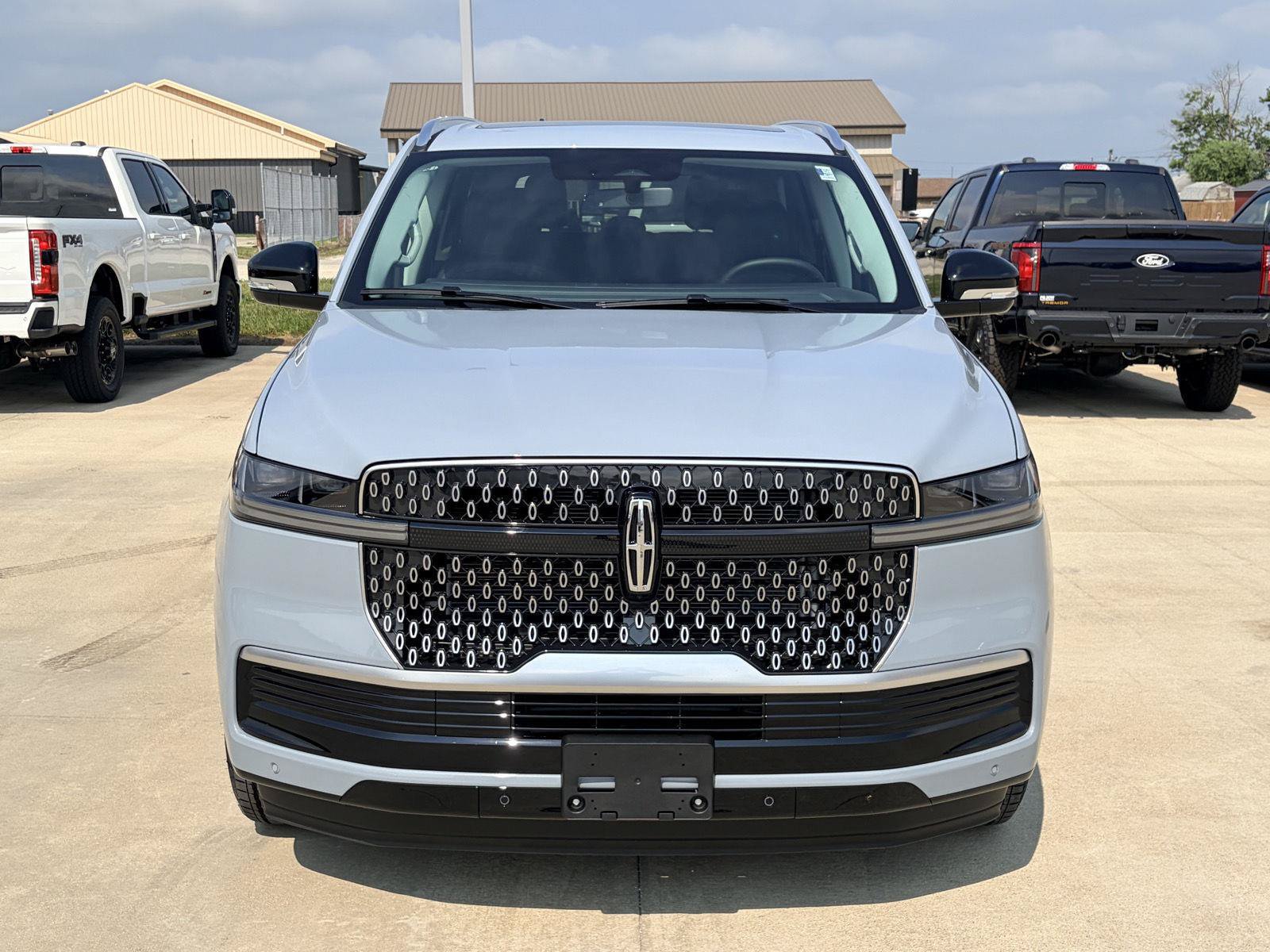New 2027 Lincoln Navigator Reserve AWD/4WD image 45