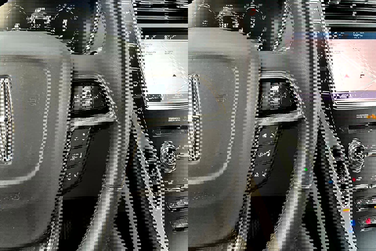 Used 2019 Lincoln Nautilus Reserve FWD image 23