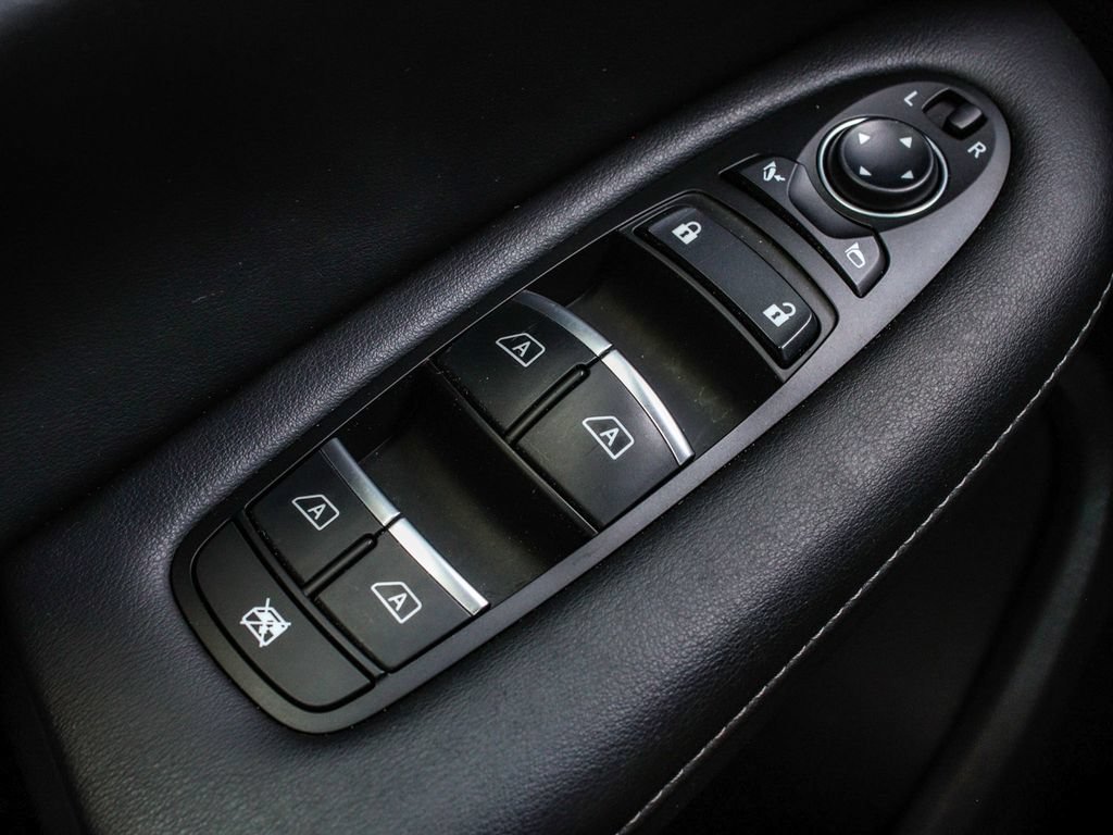 Used 2024 INFINITI QX50 Sport AWD/4WD image 10