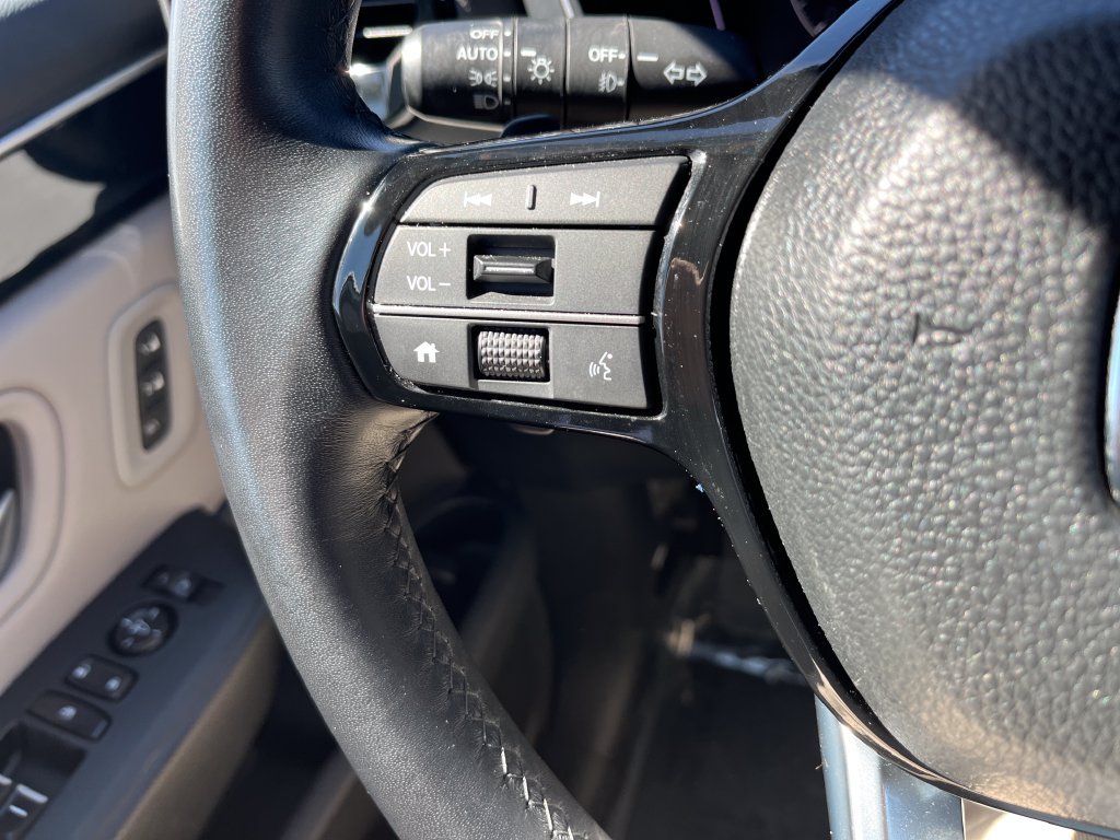 Used 2025 Honda Pilot EX-L image 33