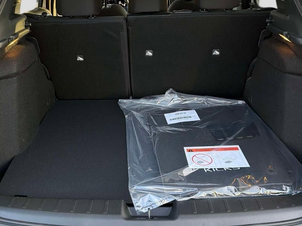 New 2026 Nissan Kicks SV w/ SV Premium Package image 4