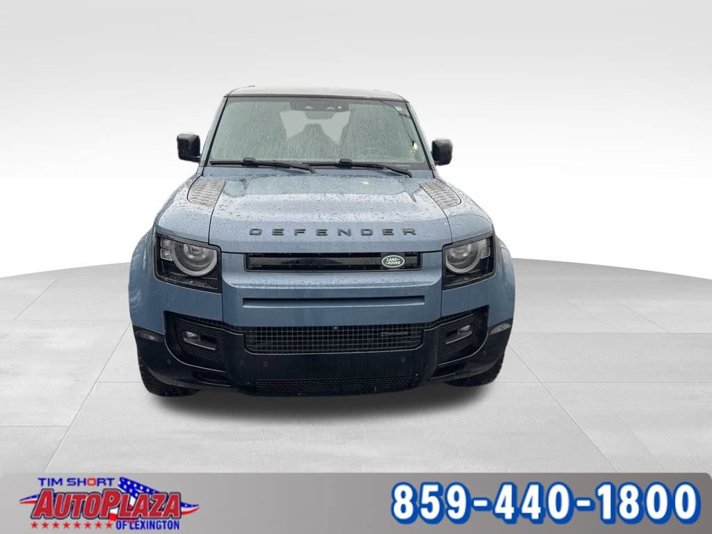 Used 2023 Land Rover Defender 110 X-Dynamic SE image 9