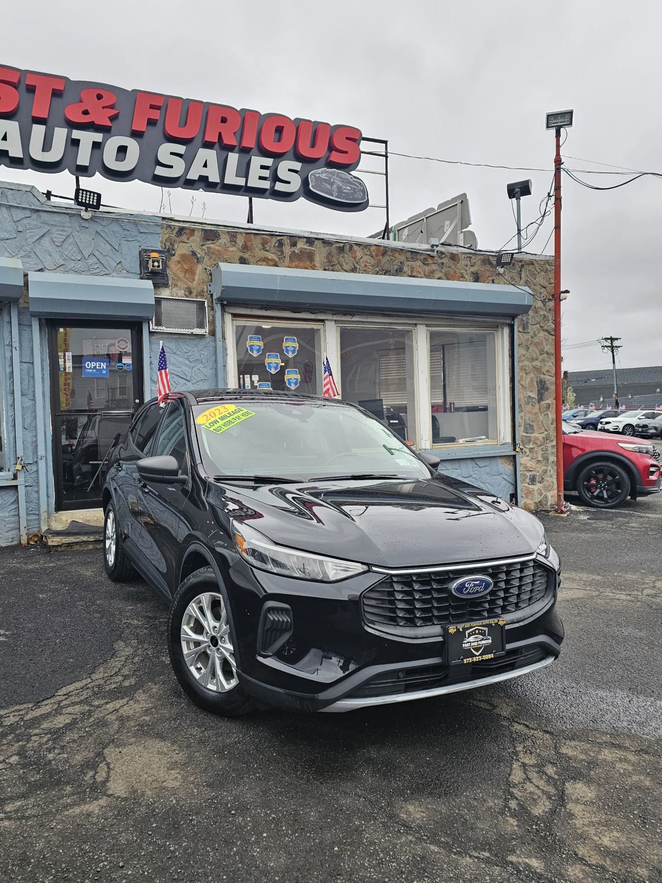 Used 2023 Ford Escape Active image 2
