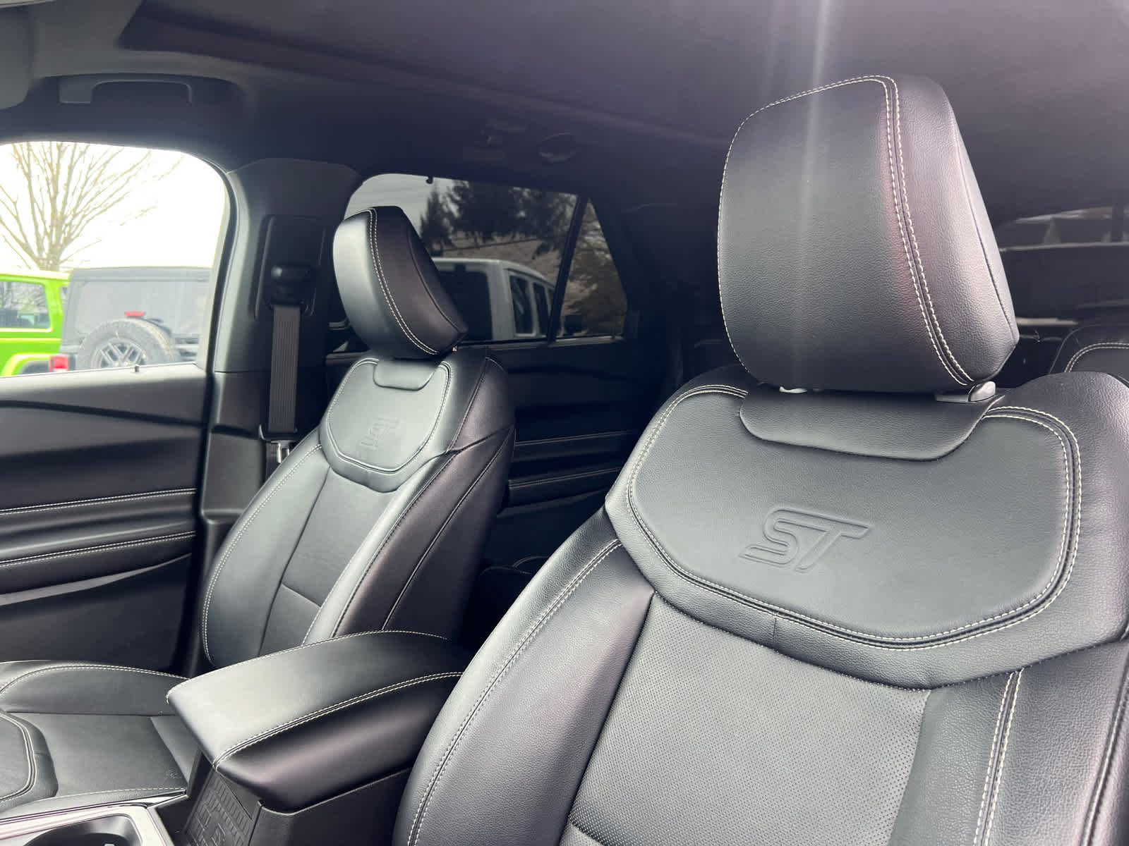 Used 2023 Ford Explorer ST w/ Equipment Group 401A AWD/4WD image 13