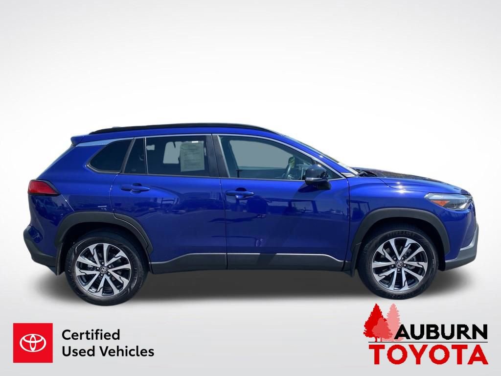 Certified 2025 Toyota Corolla Cross XLE w/ Convenience Package FWD image 9