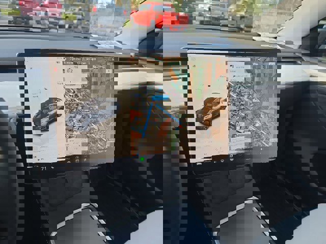 Used 2024 Tesla Model Y Long Range image 29