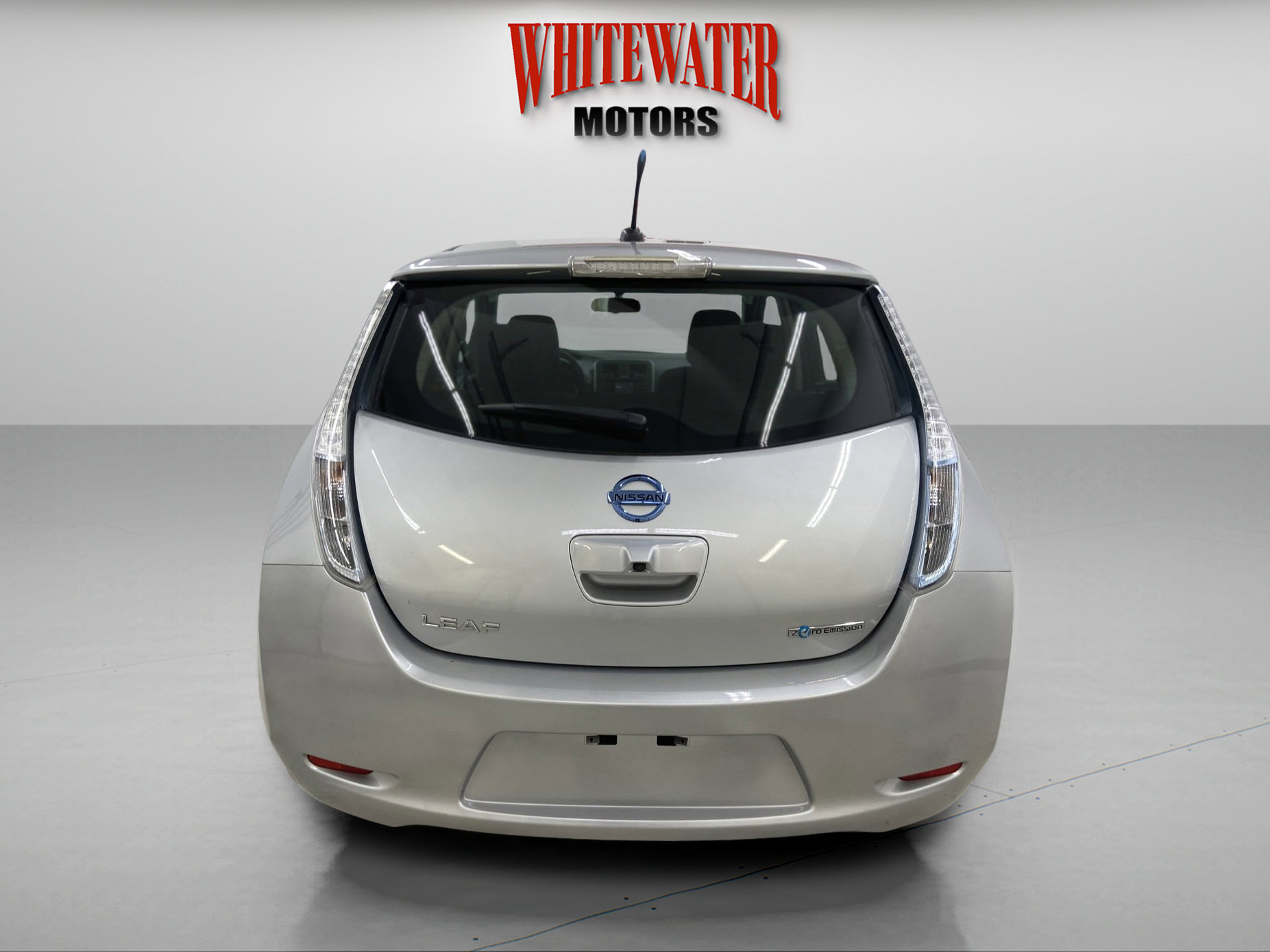 Used 2013 Nissan Leaf S w/ Charger Pkg image 3