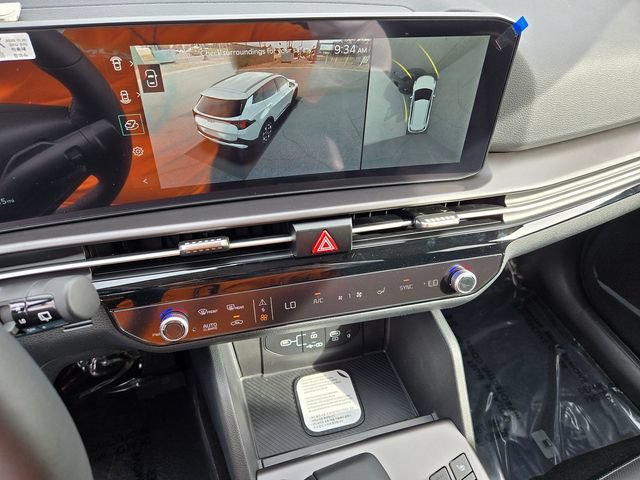 New 2026 Kia Sportage SX FWD image 3