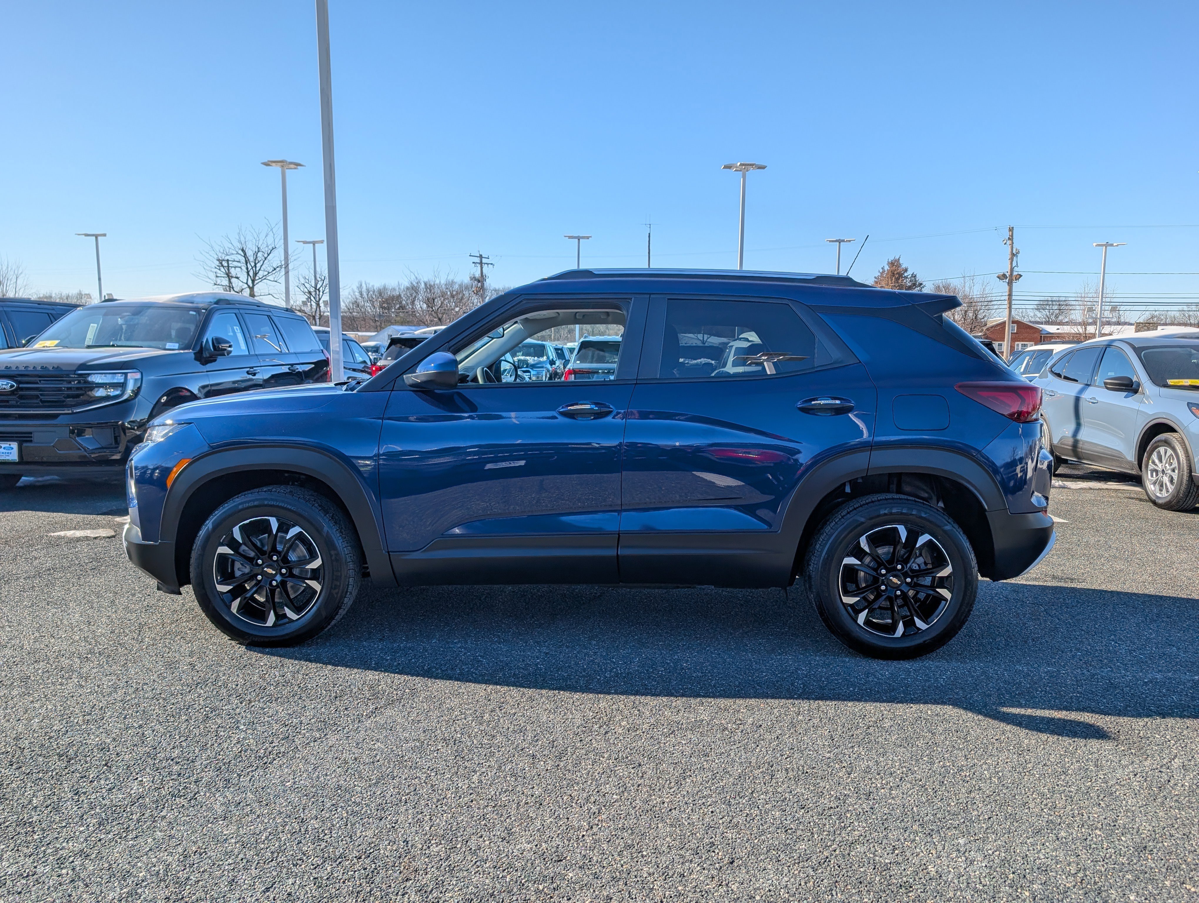 Used 2023 Chevrolet TrailBlazer LT w/ Convenience Package image 6