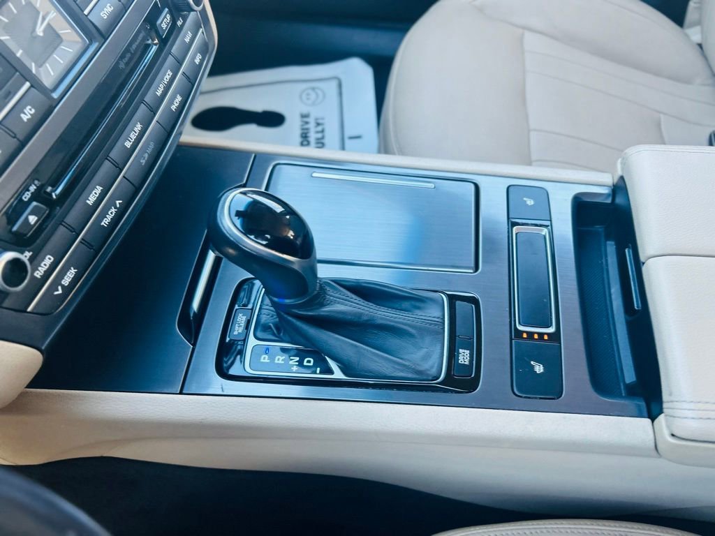Used 2015 Hyundai Genesis 3.8 image 29