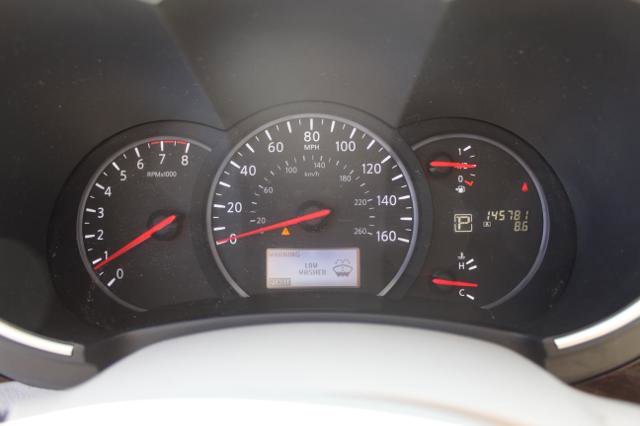 Used 2013 Nissan Quest LE FWD image 11