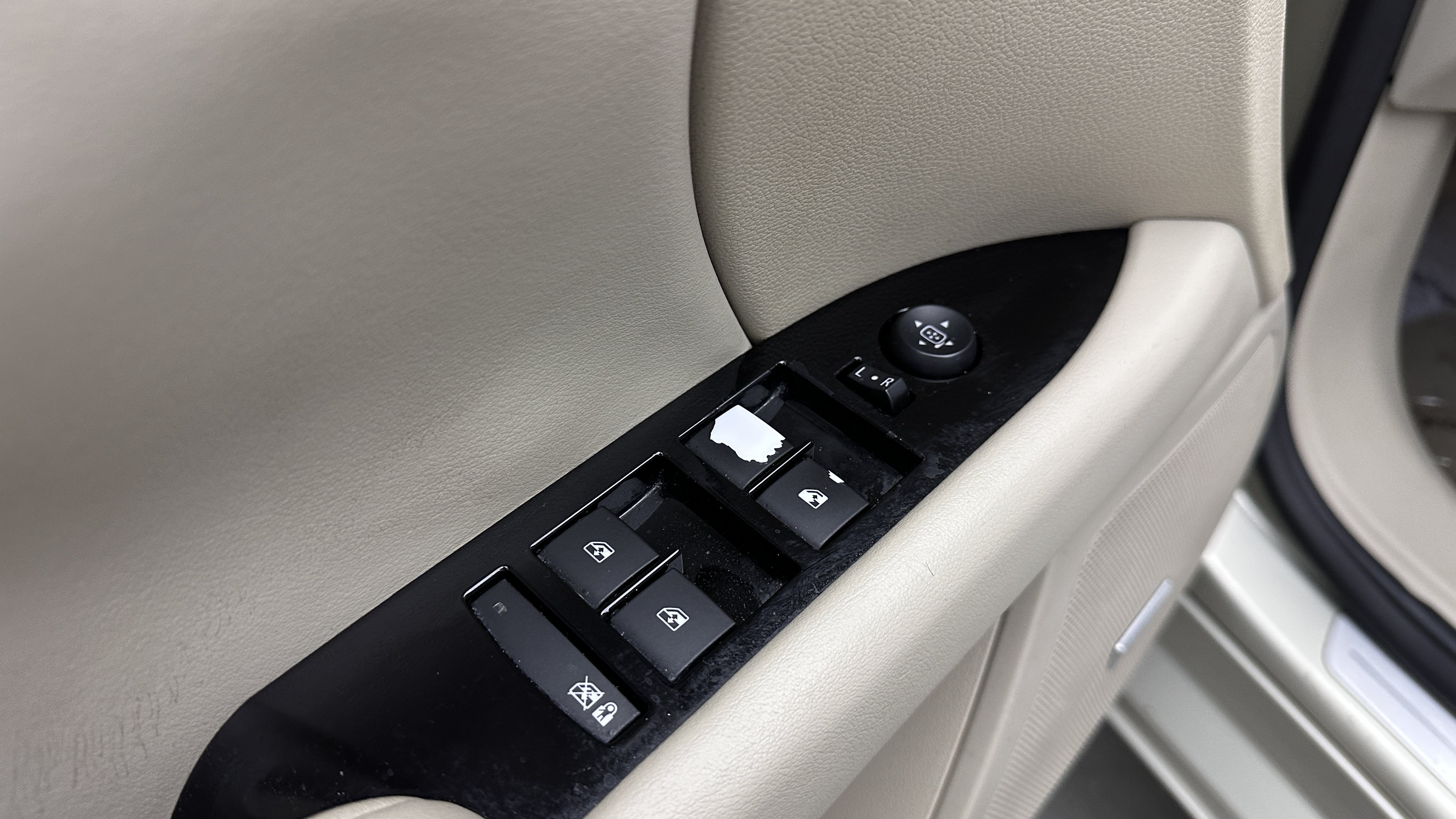Used 2015 Cadillac XTS FWD image 11