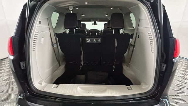 Used 2021 Chrysler Voyager Lxi FWD image 27
