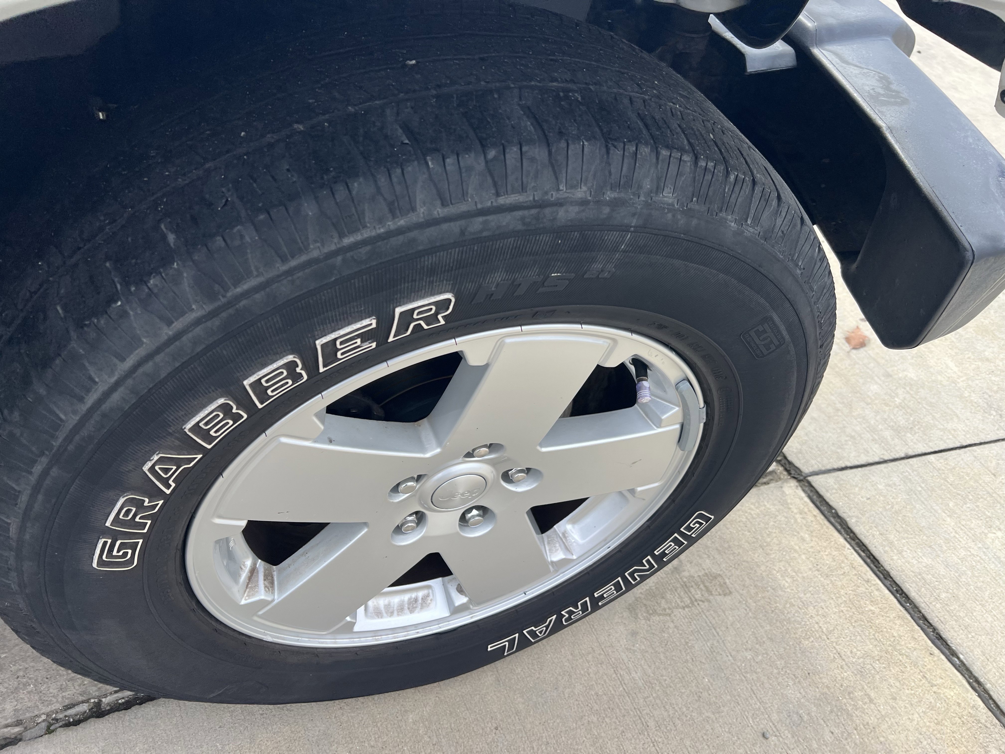 Used 2012 Jeep Wrangler Sahara image 19