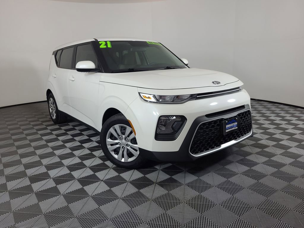 Used 2021 Kia Soul LX image 1