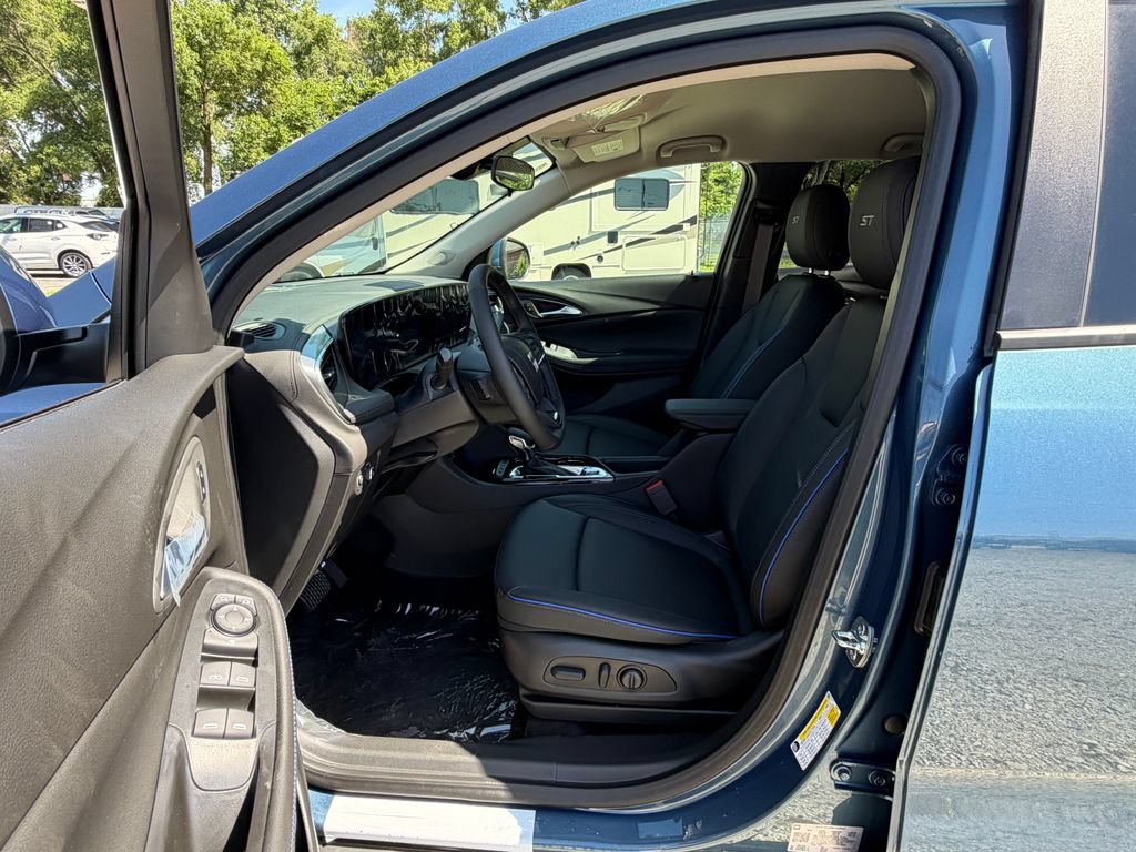 New 2026 Buick Encore GX Sport Touring w/ Comfort Package AWD/4WD image 18