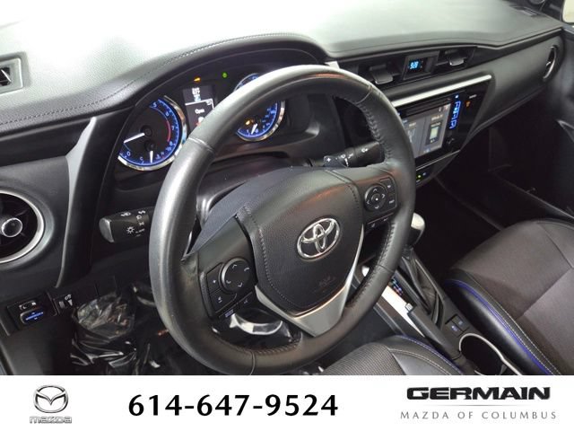 Used 2017 Toyota Corolla SE w/ SE Premium Package FWD image 17