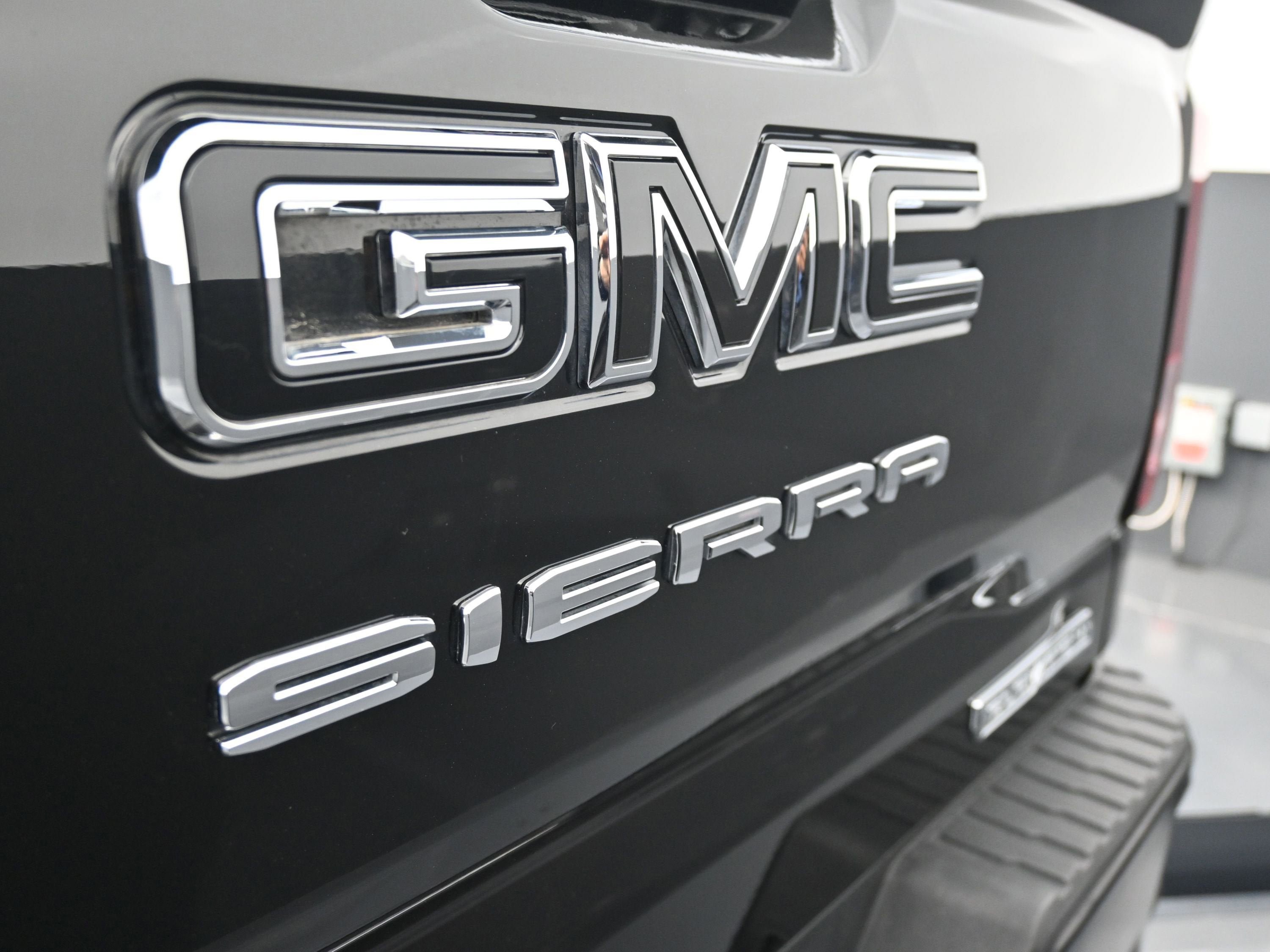 Certified 2023 GMC Sierra 1500 Elevation w/ LPO, Elevation Black Package AWD/4WD image 35